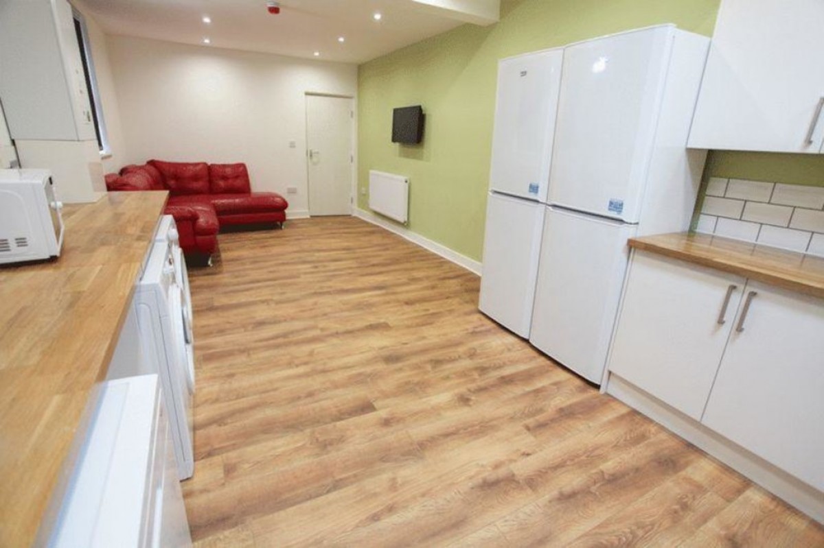 Images for 23 Sheil Road EAID:f19b2b8dd2d922af2053e08aeaa83c02 BID:1