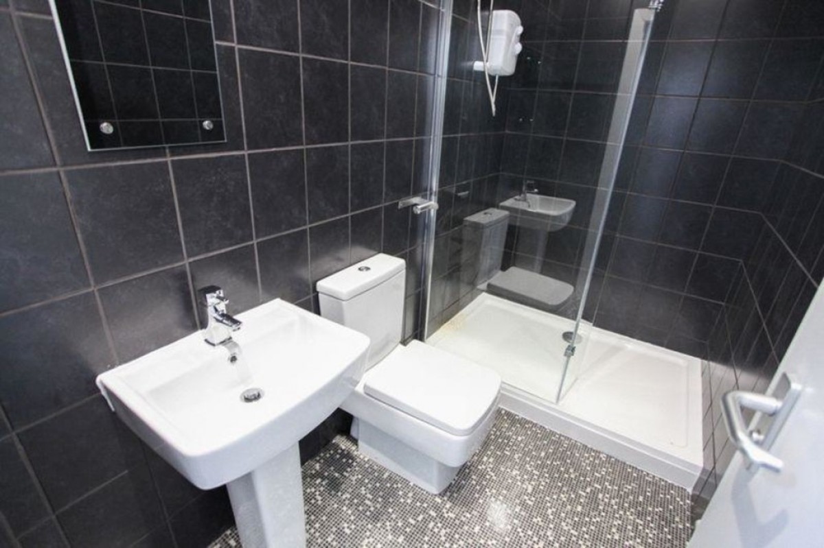 Images for 23 Sheil Road EAID:f19b2b8dd2d922af2053e08aeaa83c02 BID:1