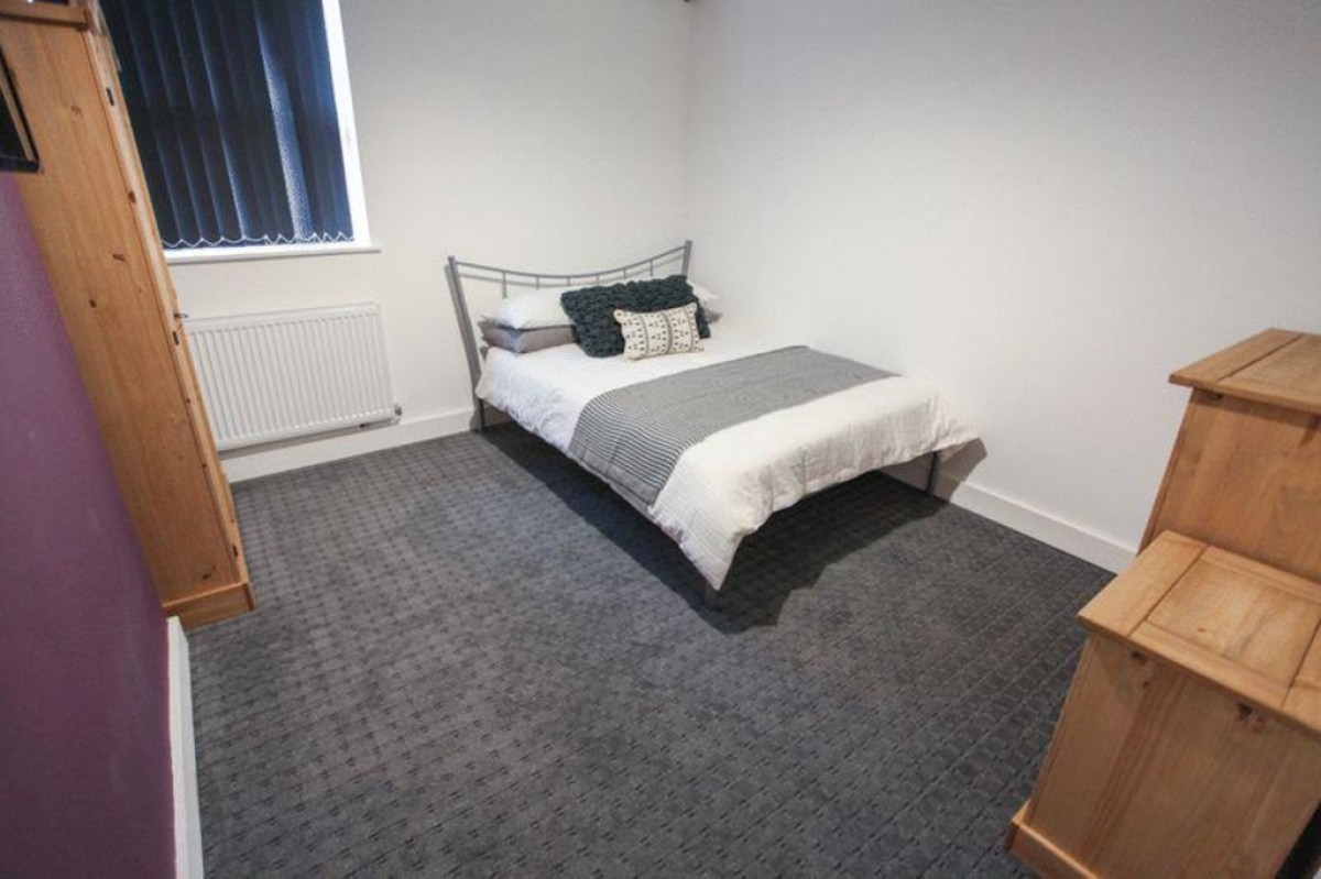 Images for 23 Sheil Road EAID:f19b2b8dd2d922af2053e08aeaa83c02 BID:1