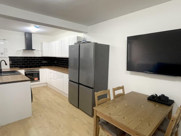 View Full Details for 76 Holt Road - EAID:f19b2b8dd2d922af2053e08aeaa83c02, BID:1