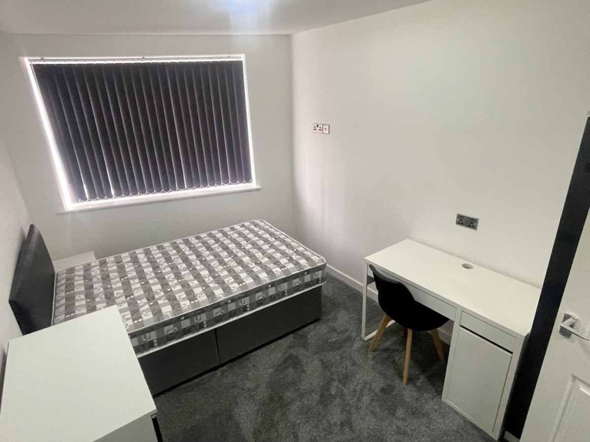 Images for 76 Holt Road EAID:f19b2b8dd2d922af2053e08aeaa83c02 BID:1