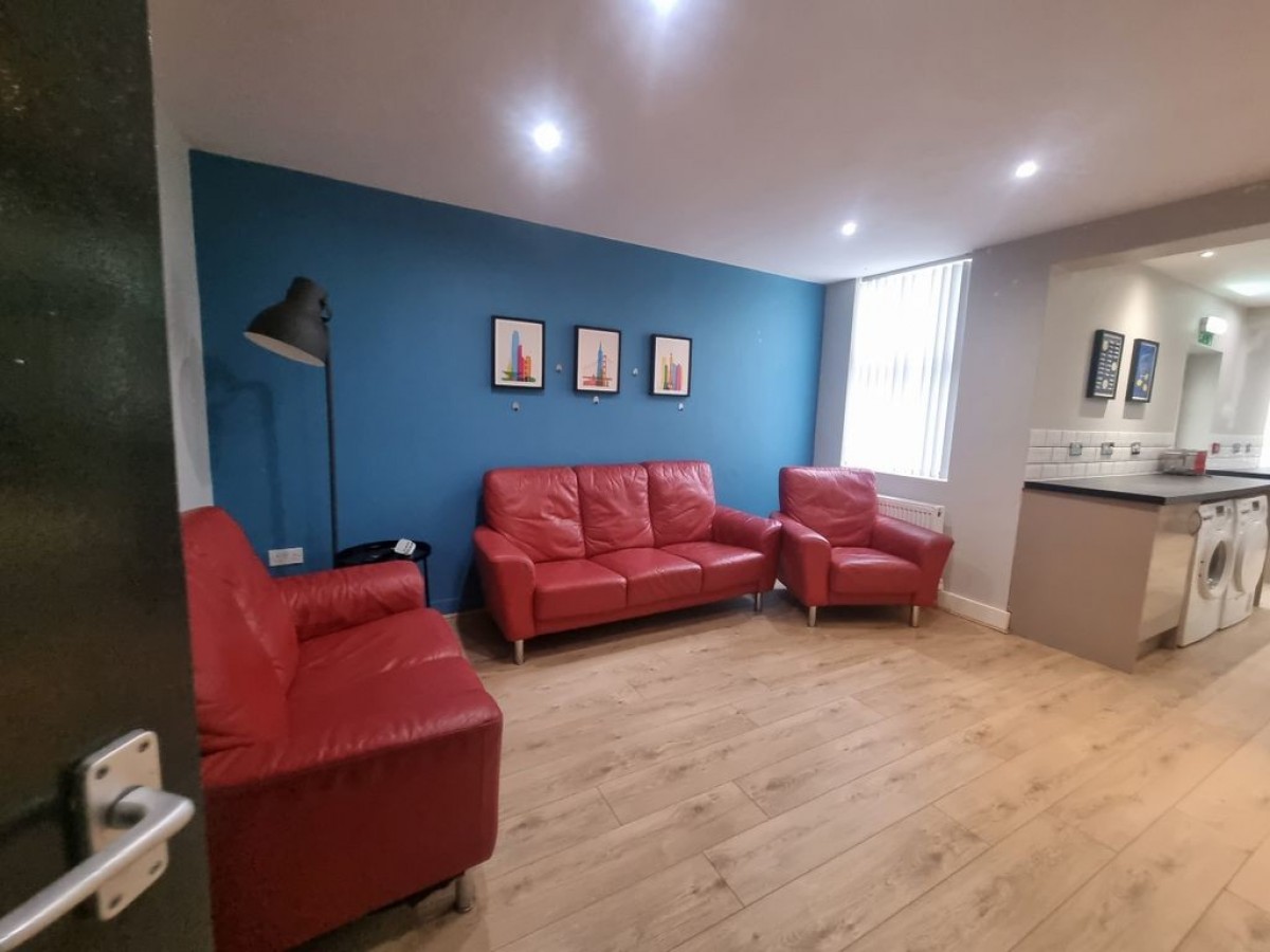 Images for 79 Romer Road EAID:f19b2b8dd2d922af2053e08aeaa83c02 BID:1