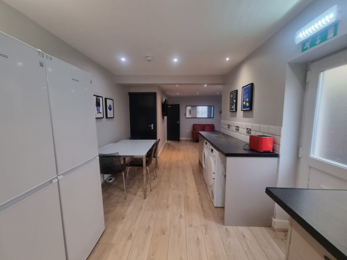 Images for 79 Romer Road EAID:f19b2b8dd2d922af2053e08aeaa83c02 BID:1