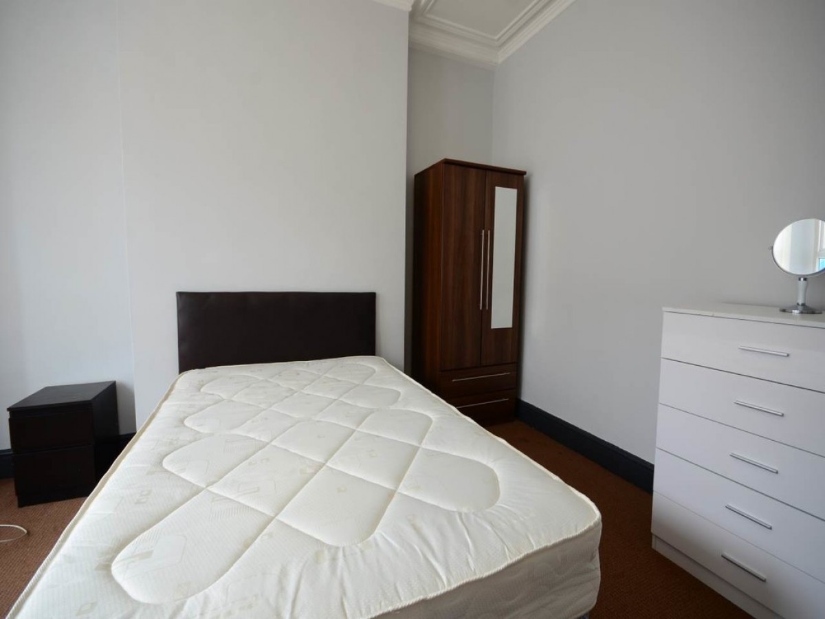 Images for 14 Gainsborough Road EAID:f19b2b8dd2d922af2053e08aeaa83c02 BID:1