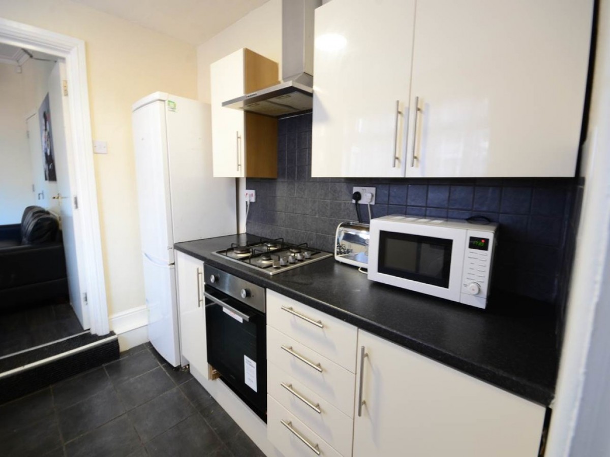 Images for 46 Saxony Road EAID:f19b2b8dd2d922af2053e08aeaa83c02 BID:1