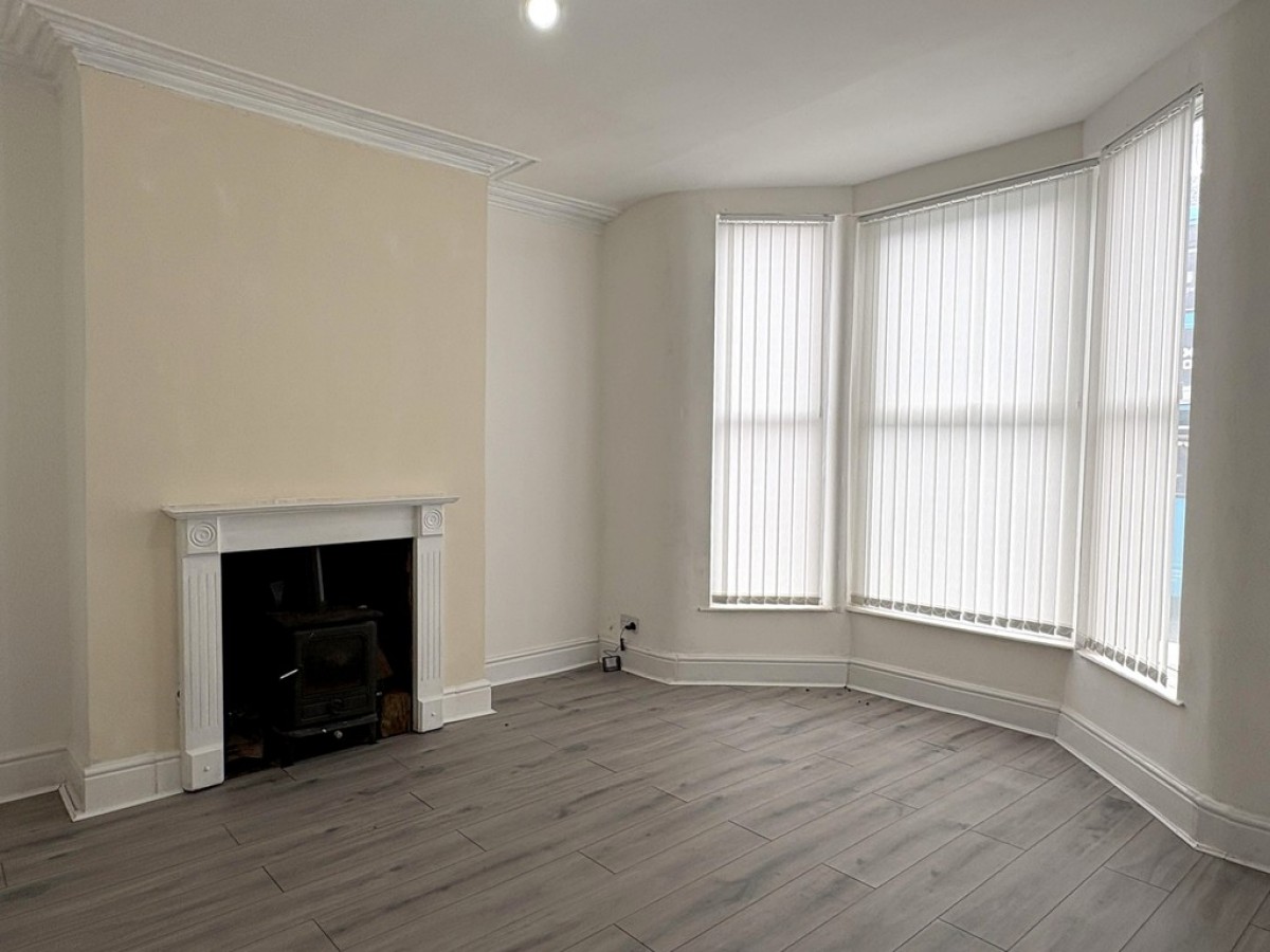 Images for 100 Gainsborough Road EAID:f19b2b8dd2d922af2053e08aeaa83c02 BID:1