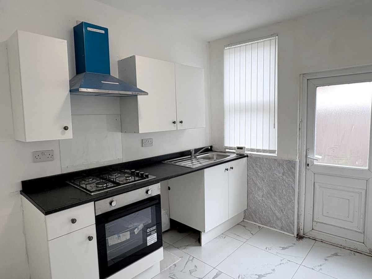 Images for 100 Gainsborough Road EAID:f19b2b8dd2d922af2053e08aeaa83c02 BID:1